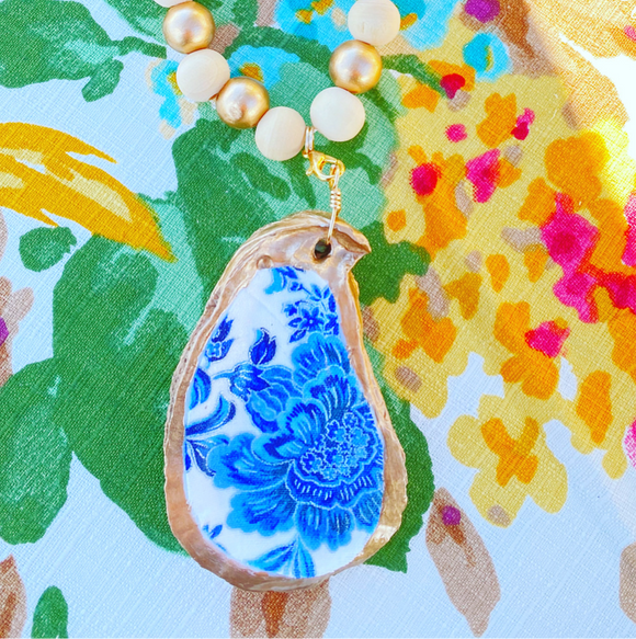 Hand painted Chinoiserie Oyster - no necklace